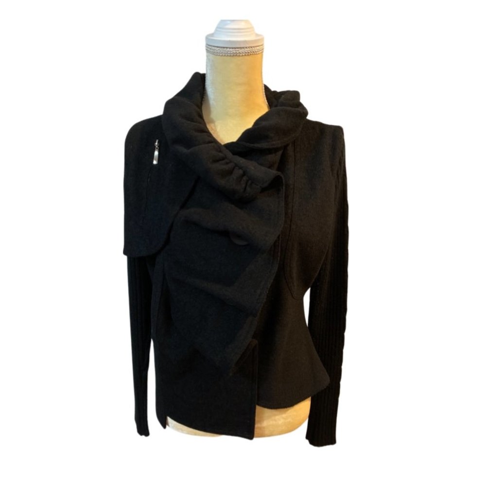 Araso Short Jacket/ Cardigan Lined Black Pleated Front M